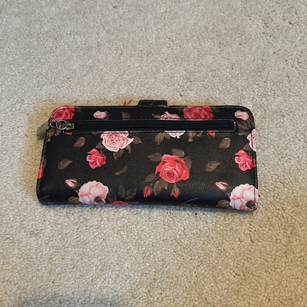 wallet - Picture 2 of 3